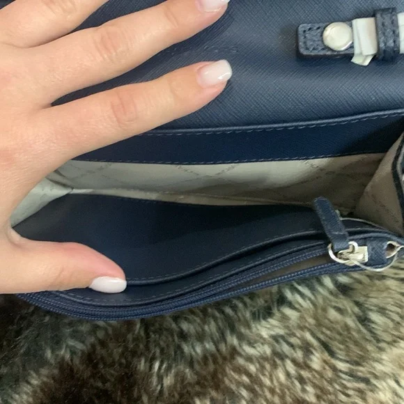 Michael Kors Navy Wallet/Crossbody-NWOT - Picture 13 of 16